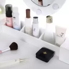 Toaletka kosmetyczna z oświetleniem + Taboret