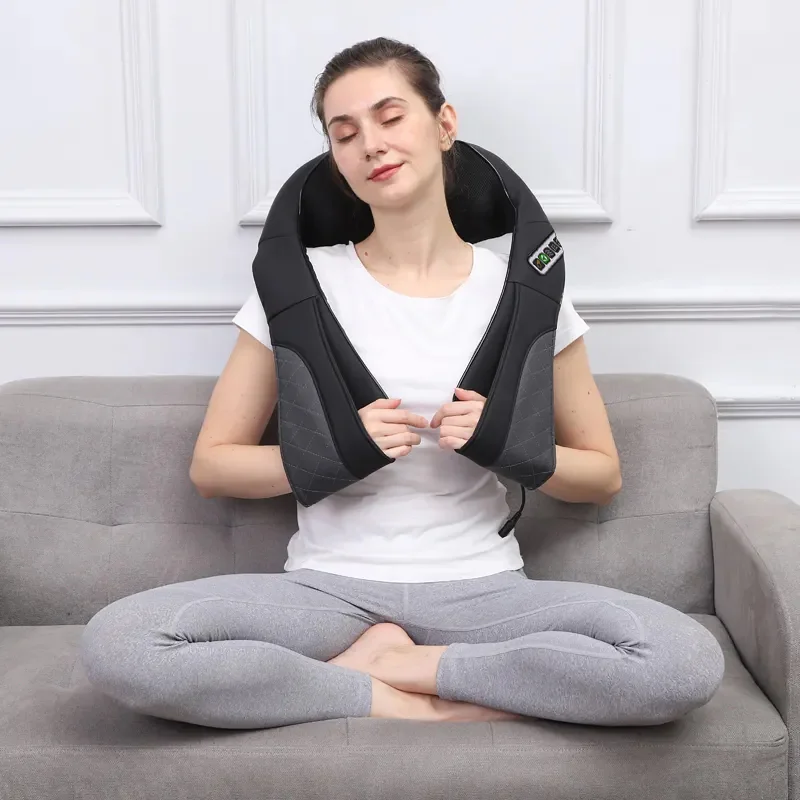 Masażer do karku i szyi podgrzewany Shiatsu Czarny 12V/230V Masażer do karku i szyi podgrzewany Shiatsu Czarny 12V/230V