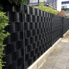 Taśma ogrodzeniowa do paneli ogrodzeniowych 19cm x 35m 450g/m2 Czarny + 20 Klipsów