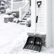 Łopata do śniegu z aluminiowym trzonkiem