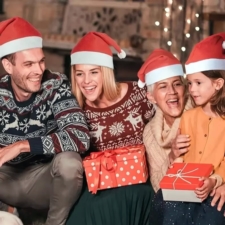 Czapka Świętego Mikołaja Czerwona z pomponem 36x28cm