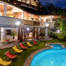 Lampa LED zewnętrzna solarna z czujnikiem zmierzchu + Pilot