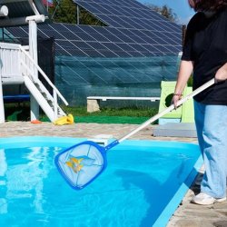 Siatka do wyławiania nieczystości z basenu + Kijek