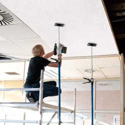 Rozpórka do montażu drzwi, futryn oraz podnośnik do mocowania płyt gk rozpierak 2w1 2 sztuki