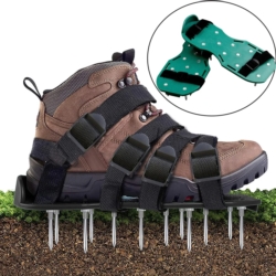 Areator wertykulator do napowietrzania trawników w formie nakładek na buty 2 sztuki