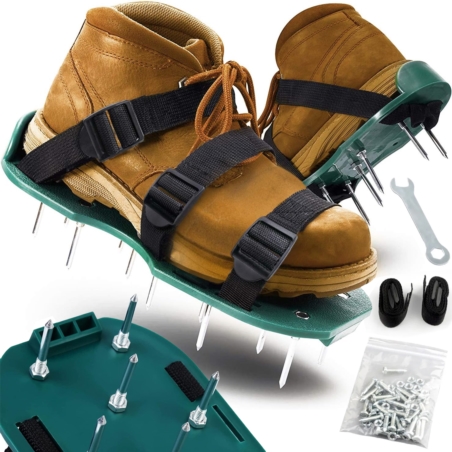 Areator wertykulator do napowietrzania trawników w formie nakładek na buty 2 sztuki