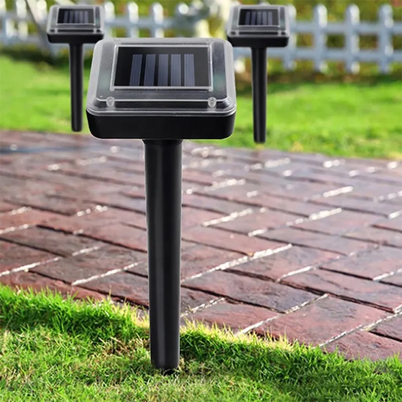 Odstraszacz na krety, gryzonie solarny kwadratowy zestaw 4 sztuk