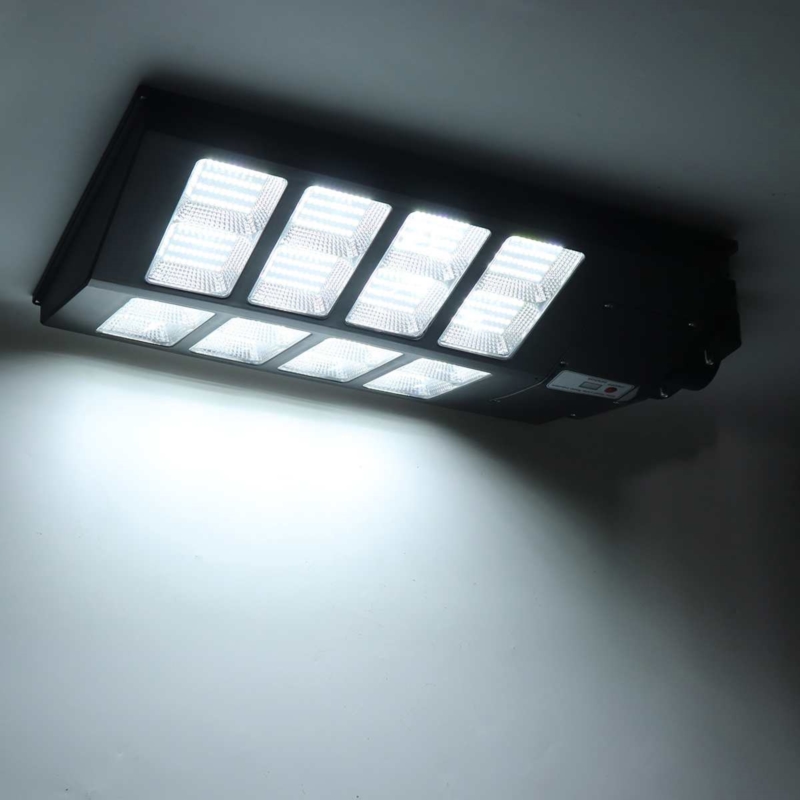 Lampa solarna naścienna LED 600W 69x34cm