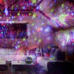 Projektor gwiazd lampka nocna dla dzieci Czarny