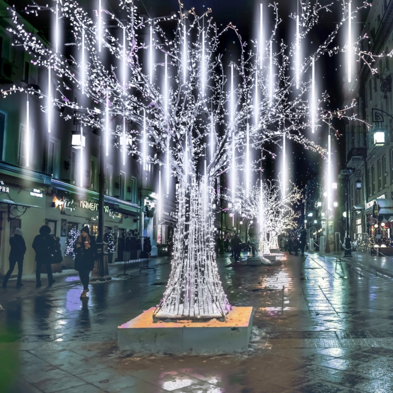 Lampki świąteczne Meteory imitujące padający śnieg IP44 288LED Biały Zimny