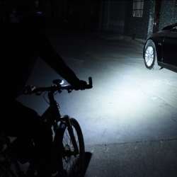 Lampka rowerowa LED z licznikiem Przód + Tył USB