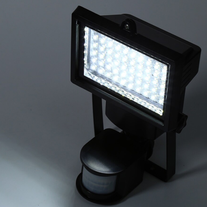 Halogen solarny LED lampa z czujnikiem ruchu oraz zmierzchu