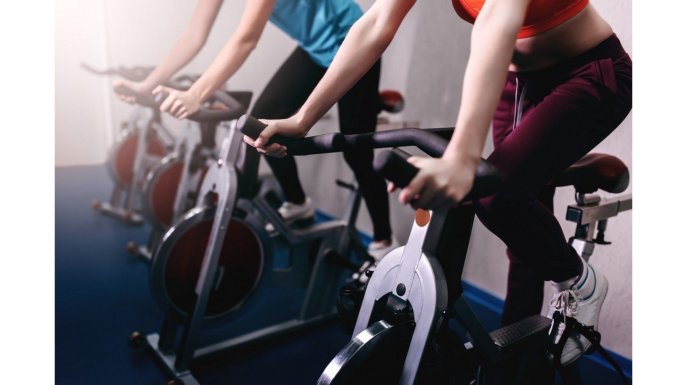  Rower stacjonarny - jak zacząć na nim ćwiczyć?