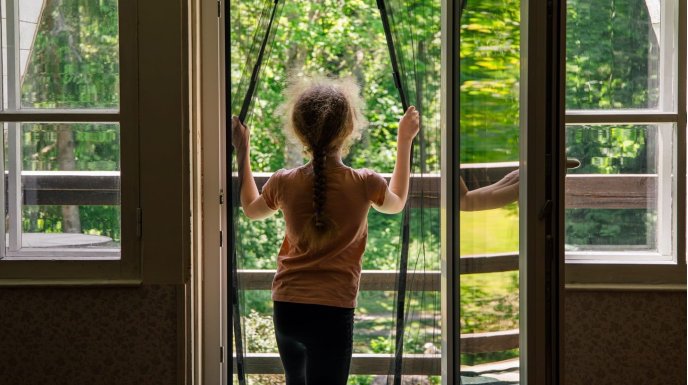 Jak dobrać moskitierę do okna i drzwi balkonowych?